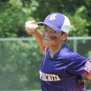 Meet your Posher, Josh nikki